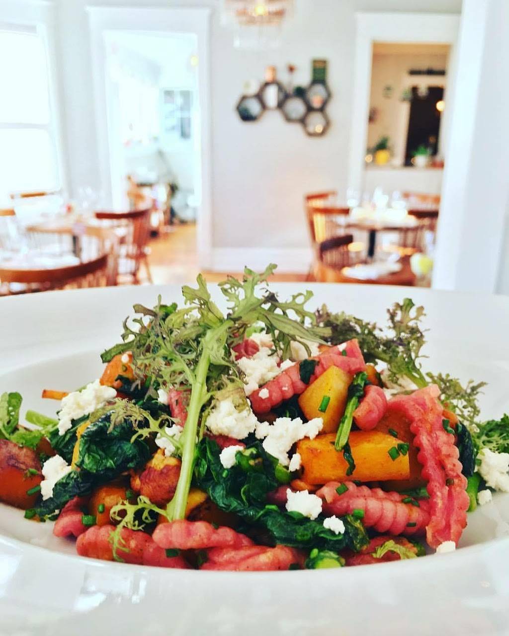 Heirloom | restaurant | 212 Savannah Rd, Lewes, DE 19958, USA | 3023134065 OR +1 302-313-4065