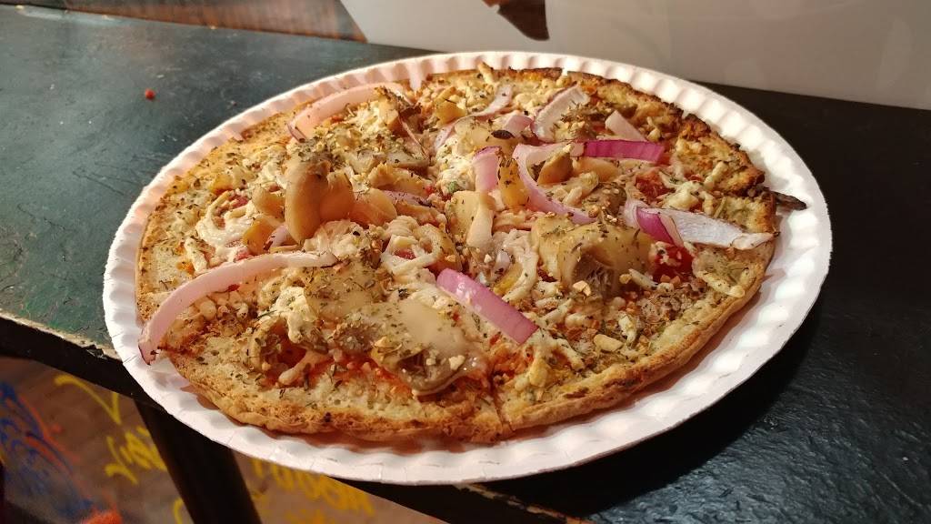 Mikeys Late Night Slice | restaurant | 15 E Duncan St, Columbus, OH 43202, USA | 6142620680 OR +1 614-262-0680