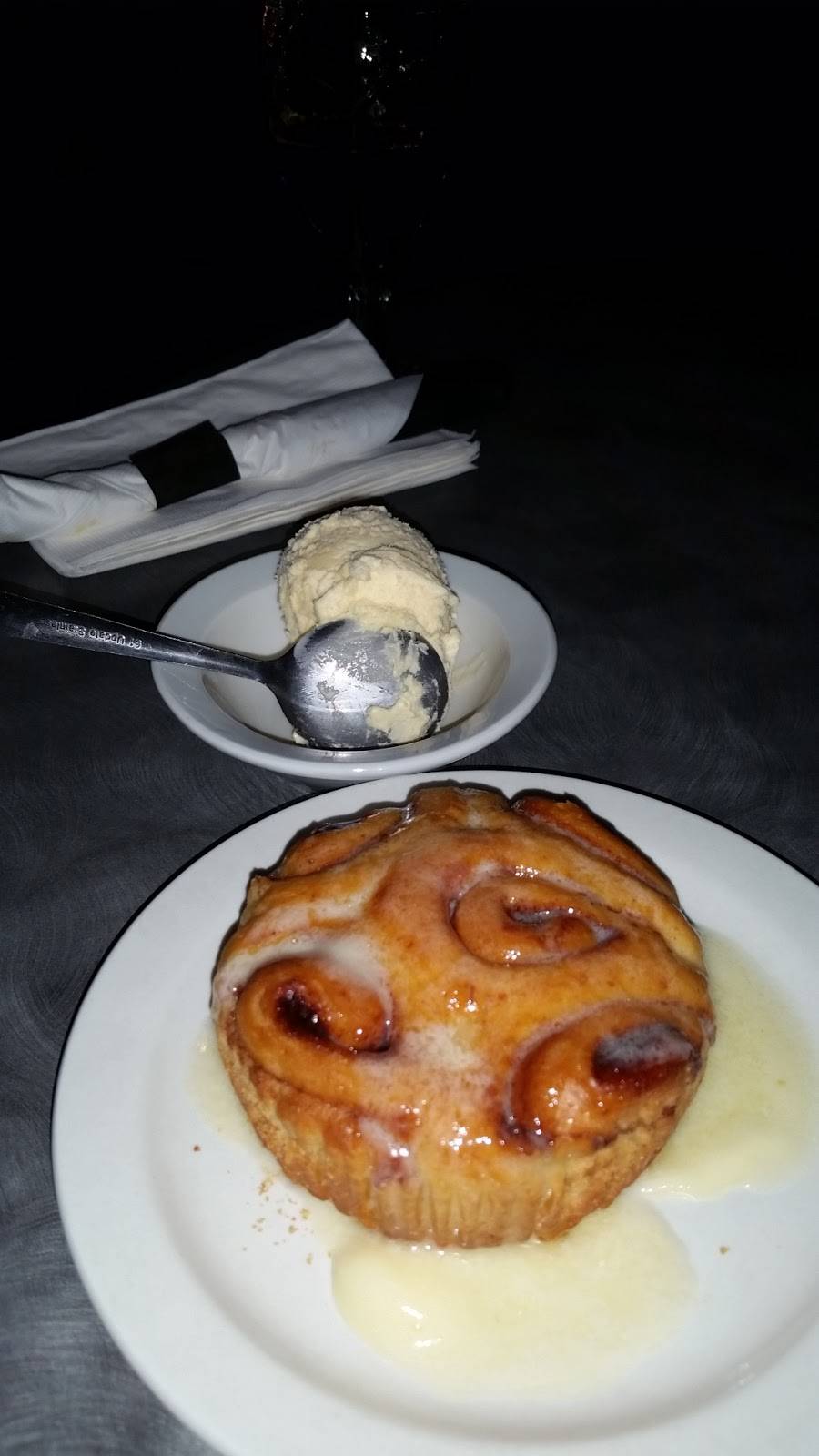 Big Woodys | restaurant | 1855 Sullivan Trail, Easton, PA 18040, USA | 6102524442 OR +1 610-252-4442