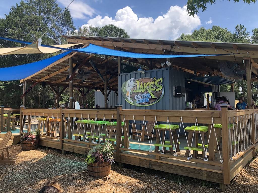 Jakes On The Lake | restaurant | 4293 County Rd 63, Centre, AL 35960, USA | 2563333065 OR +1 256-333-3065