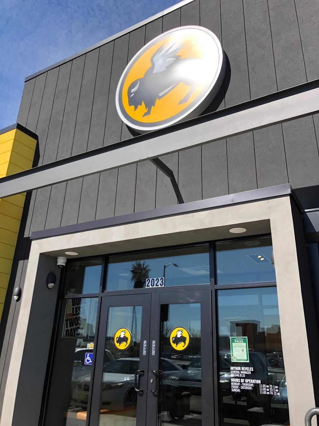Buffalo Wild Wings | restaurant | 2023 Arden Way, Sacramento, CA 95825, USA | 9166468131 OR +1 916-646-8131