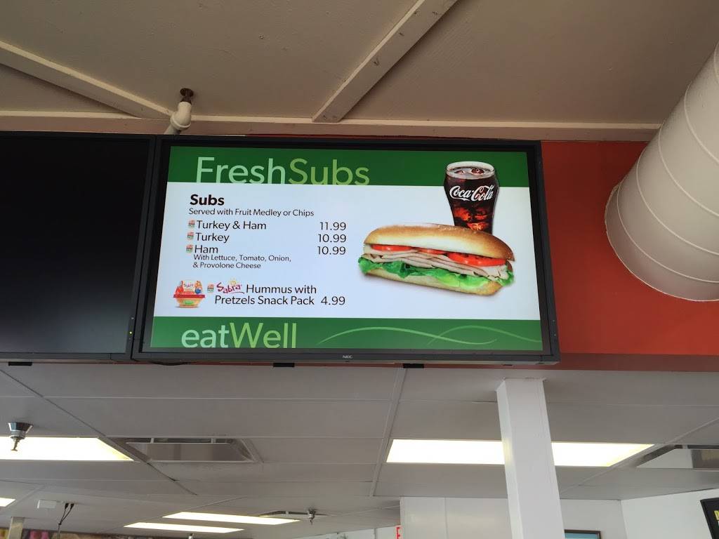 Go Fresh Café | restaurant | 1 Great America Parkway, Gurnee, IL 60031, USA | 8472491776 OR +1 847-249-1776