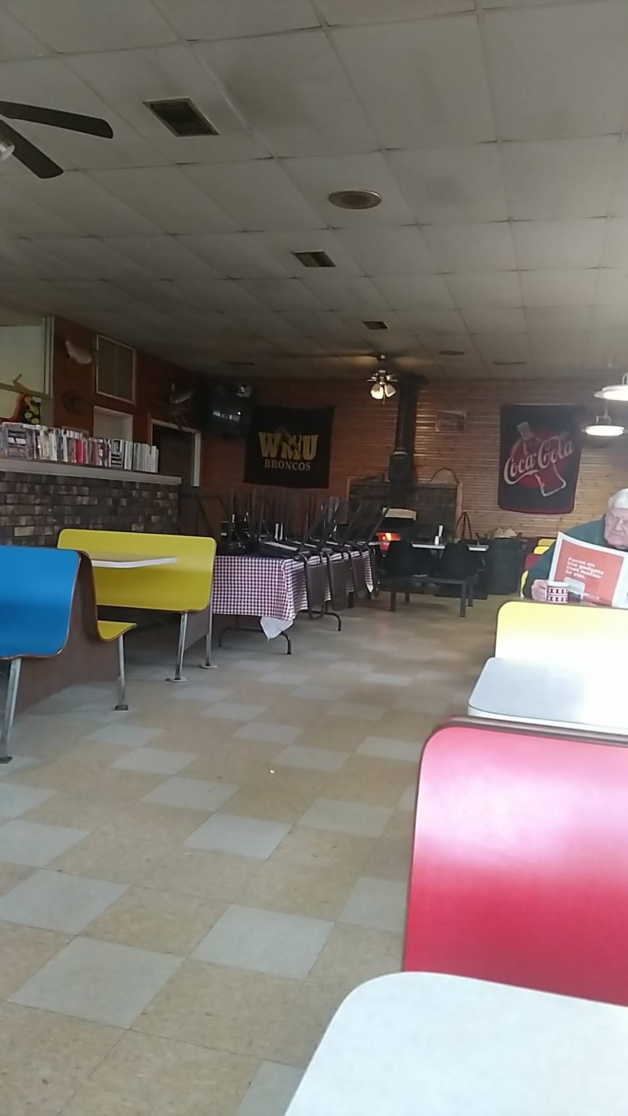 Nagles Top Dog & Malt Shoppe | restaurant | 1210 S Burdick St, Kalamazoo, MI 49001, USA | 2693422031 OR +1 269-342-2031