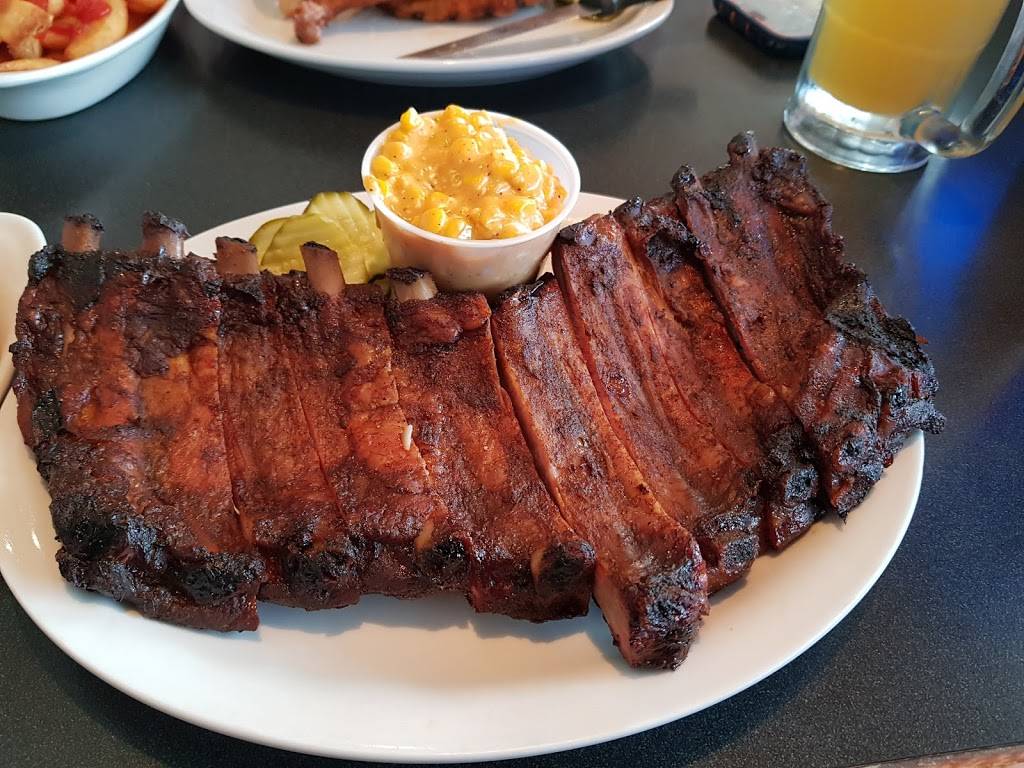 Brobecks BBQ | restaurant | 4615 Indian Creek Pkwy, Overland Park, KS 66207, USA | 9139019700 OR +1 913-901-9700