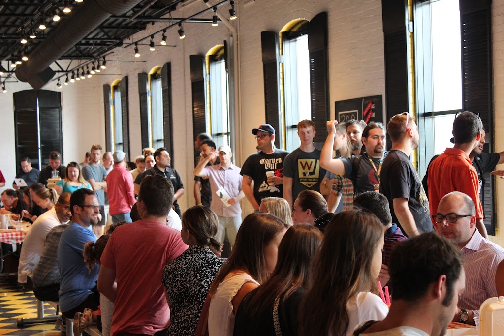 Hot Chicken Takeover | restaurant | 59 Spruce St, Columbus, OH 43215, USA | 6148004538 OR +1 614-800-4538