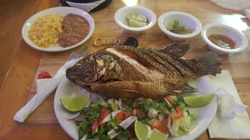El Centenario grill y seafood | restaurant | 1002 17th St, Santa Ana, CA 92701, United States | 7148341999 OR +1 714-834-1999
