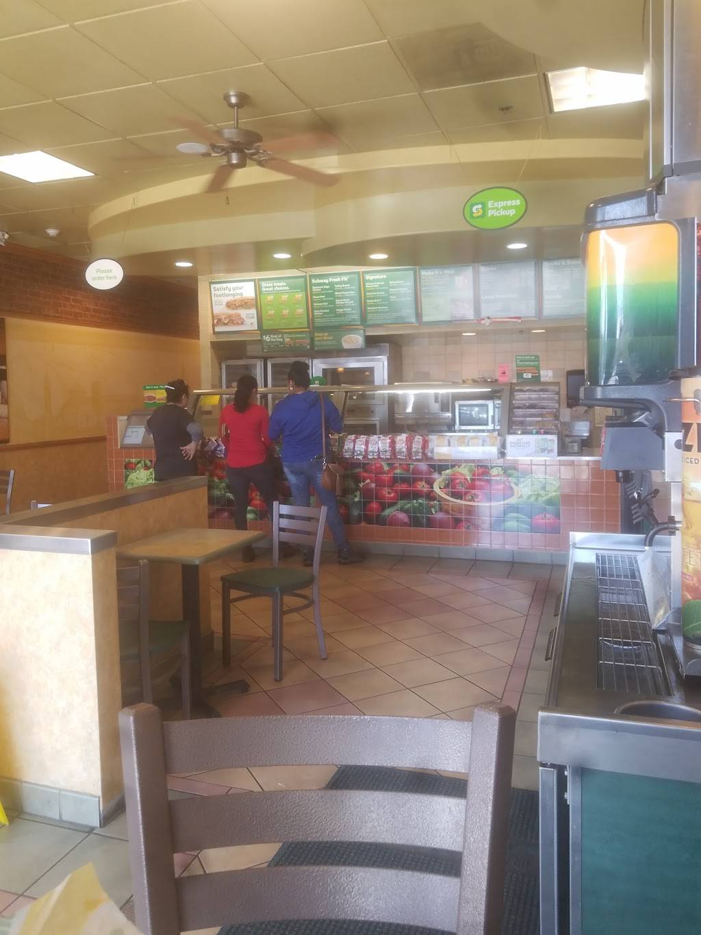 Subway | restaurant | 1117 S Cloverdale Blvd, Cloverdale, CA 95425, USA | 7078949391 OR +1 707-894-9391