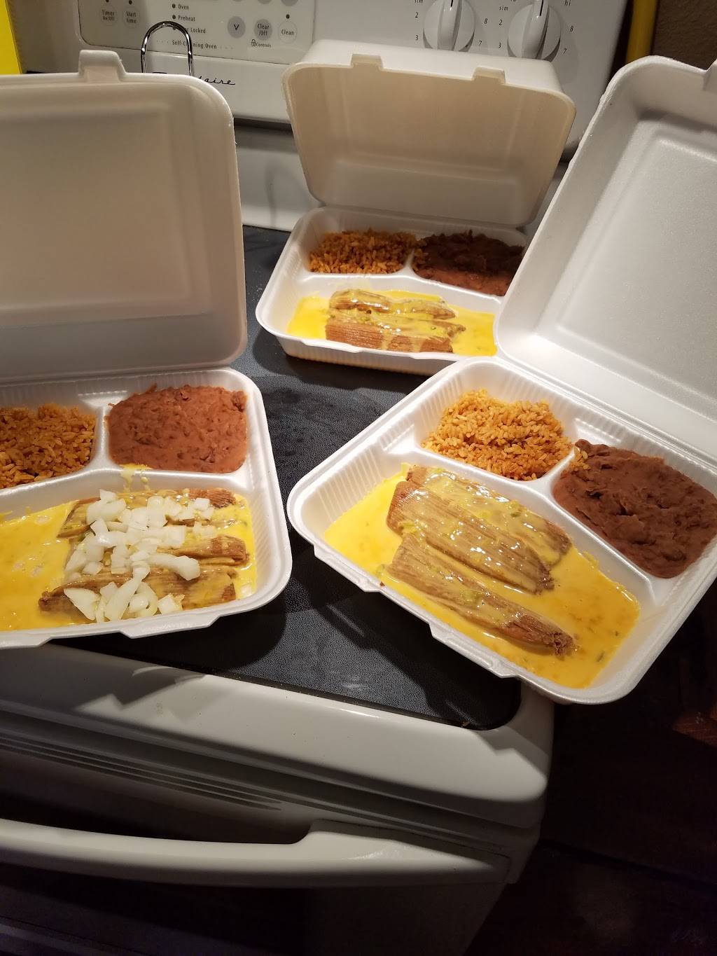 The Tamale King | restaurant | 2495 N Twin City Hwy, Nederland, TX 77627, USA | 4097246666 OR +1 409-724-6666