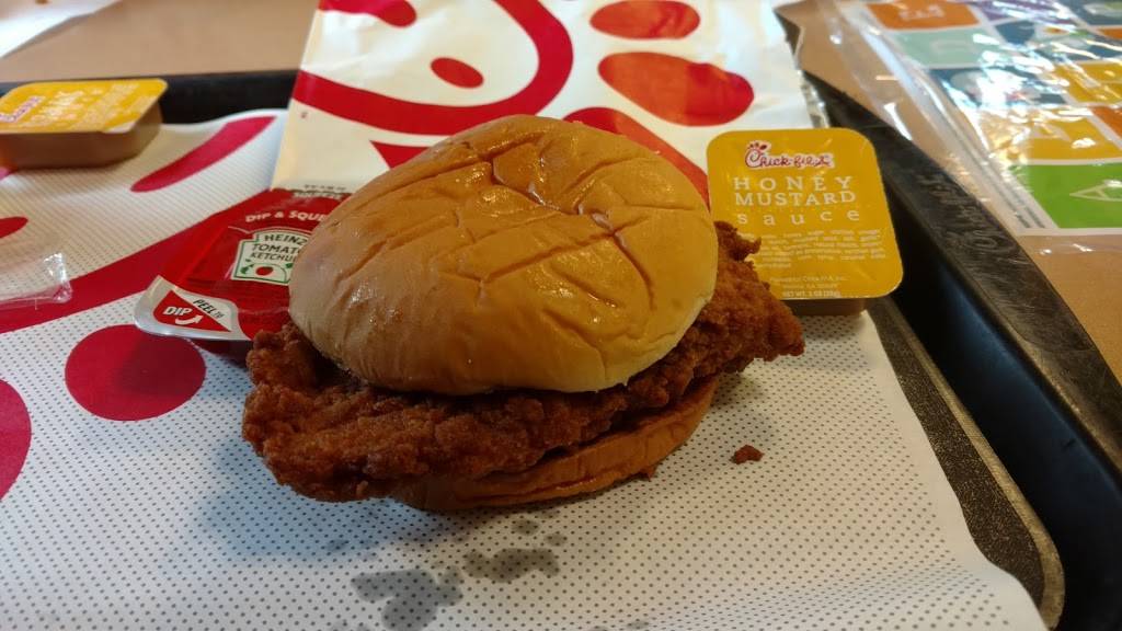 Chick-fil-A | restaurant | 3015 South Blvd, Charlotte, NC 28209, USA | 7046656371 OR +1 704-665-6371