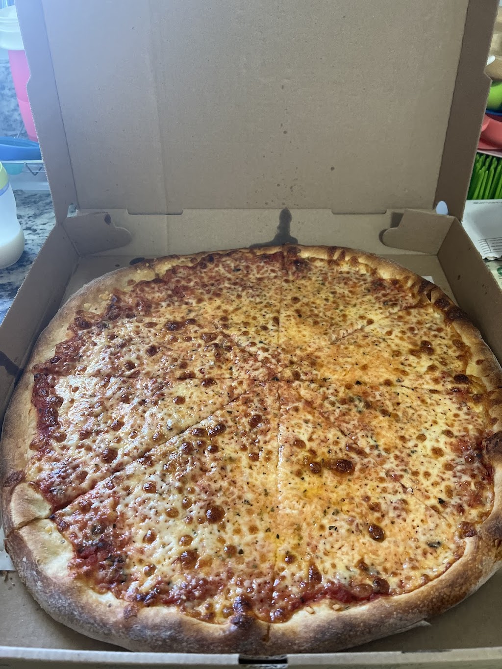 De Lucas Pizza & Grill | restaurant | 200 White Horse Rd, Voorhees Township, NJ 08043, USA | 8567844300 OR +1 856-784-4300