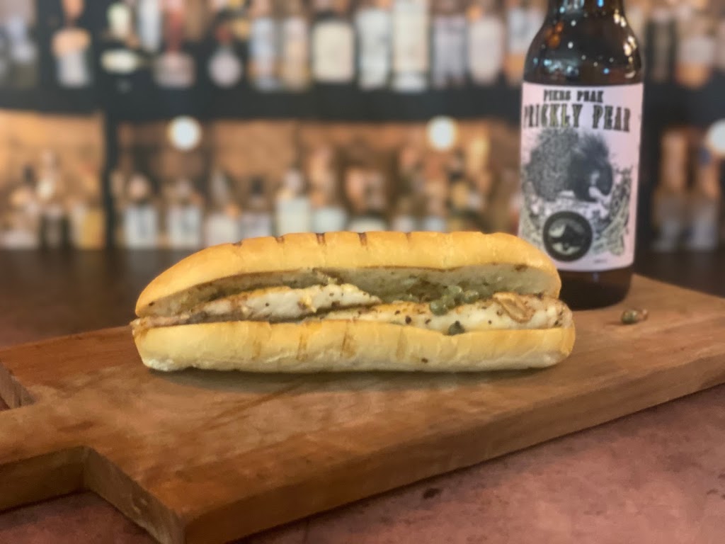 The Green Parakeet Grill & Pizza | restaurant | 815 NE 6th Ave, Delray Beach, FL 33483, USA | 5615287063 OR +1 561-528-7063