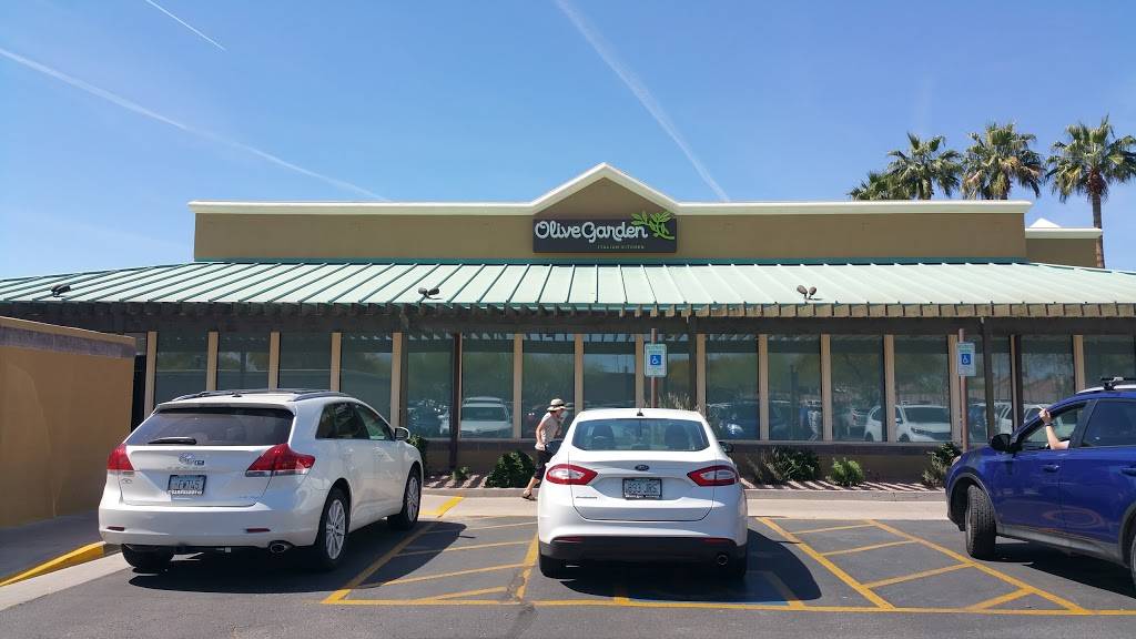 Olive Garden Italian Restaurant | meal takeaway | 6201 E Southern Ave, Mesa, AZ 85206, USA | 4808070207 OR +1 480-807-0207