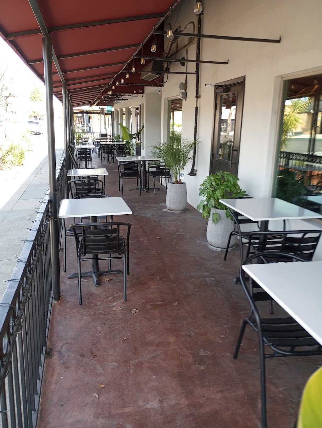 Brickland | restaurant | 3301 Folsom Blvd, Sacramento, CA 95816, USA | 9166038883 OR +1 916-603-8883