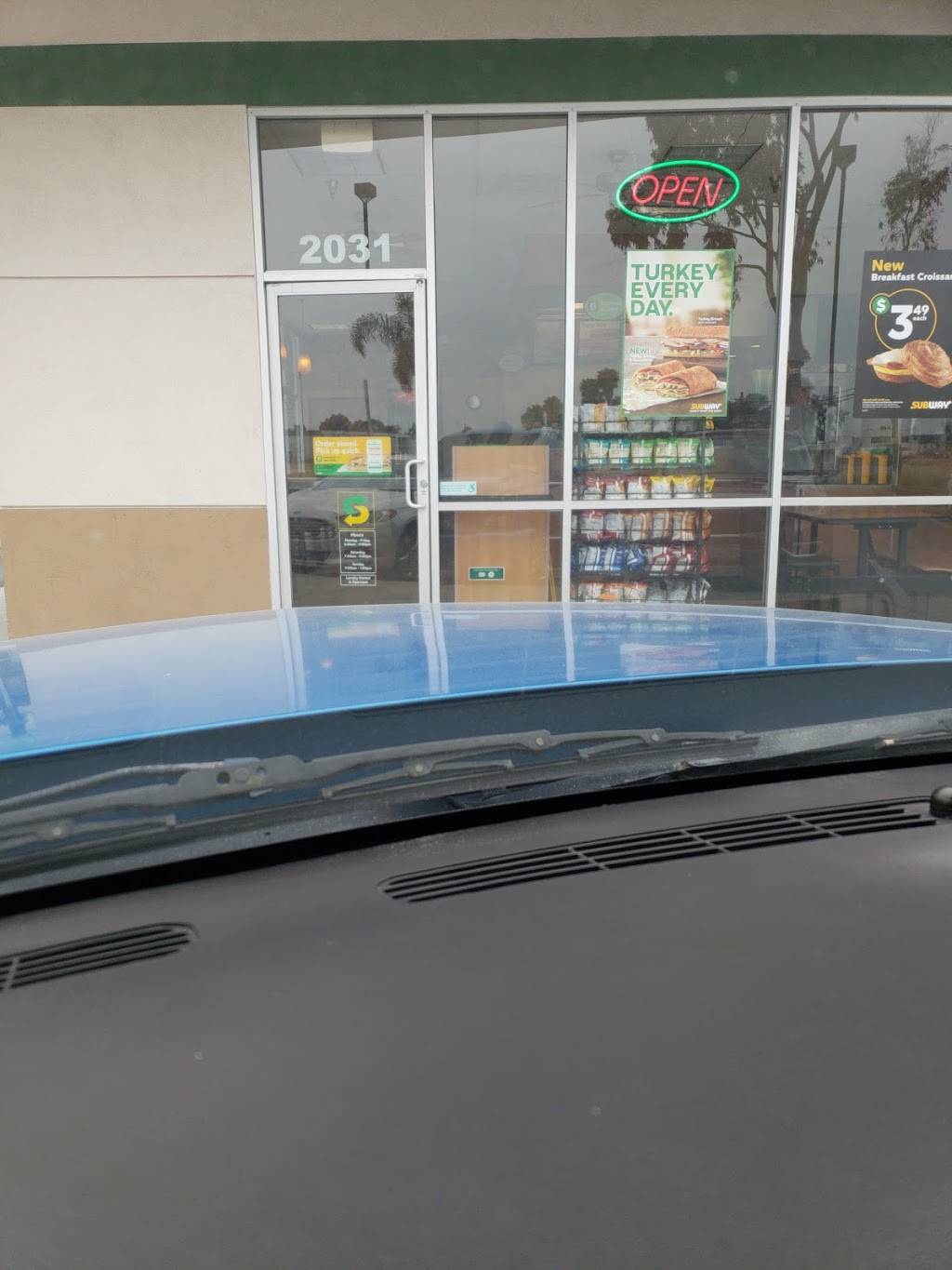 Subway | restaurant | 2031 Statham Blvd, Oxnard, CA 93033, USA | 8052470247 OR +1 805-247-0247