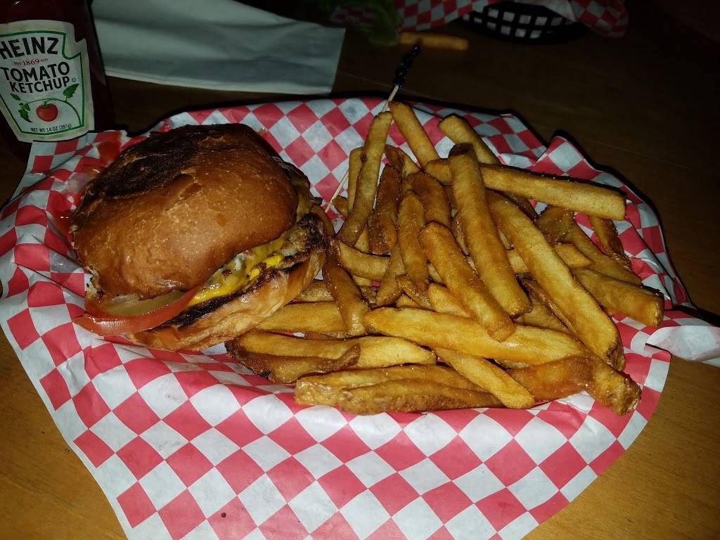 Lakewood Landing | restaurant | 4334, 5818 Live Oak St, Dallas, TX 75214, USA | 2148232410 OR +1 214-823-2410