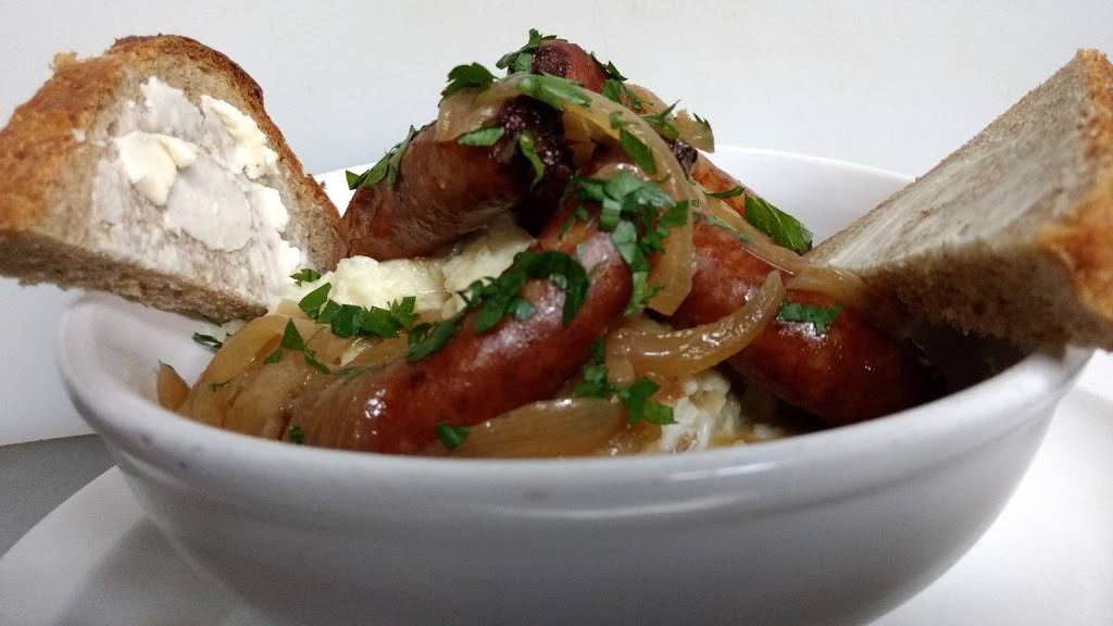 Campbells Irish Pub | restaurant | 4068 S Howell Ave, Milwaukee, WI 53207, USA | 4144834546 OR +1 414-483-4546