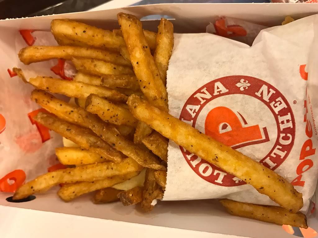 Popeyes Louisiana Kitchen | restaurant | 300 N Broadway, Baltimore, MD 21231, USA | 4105581157 OR +1 410-558-1157