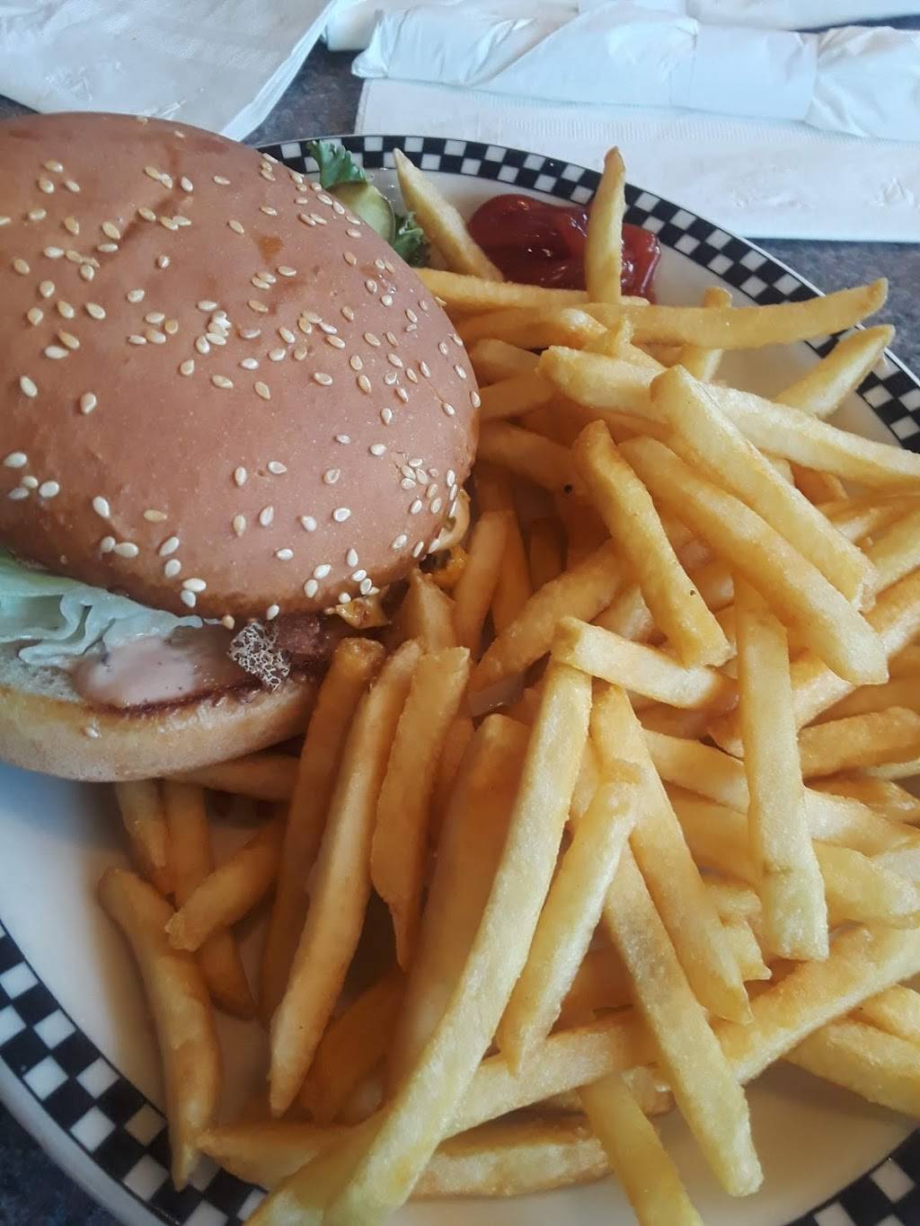 Route 66 Classic Grill | restaurant | 18730 Soledad Canyon Rd, Canyon Country, CA 91351, USA | 6612981494 OR +1 661-298-1494