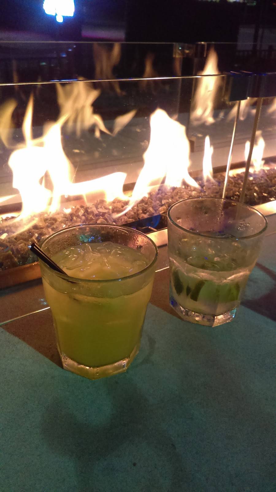 Averys Tavern | restaurant | 2086 Crooks Rd, Rochester Hills, MI 48309, USA | 2482704030 OR +1 248-270-4030