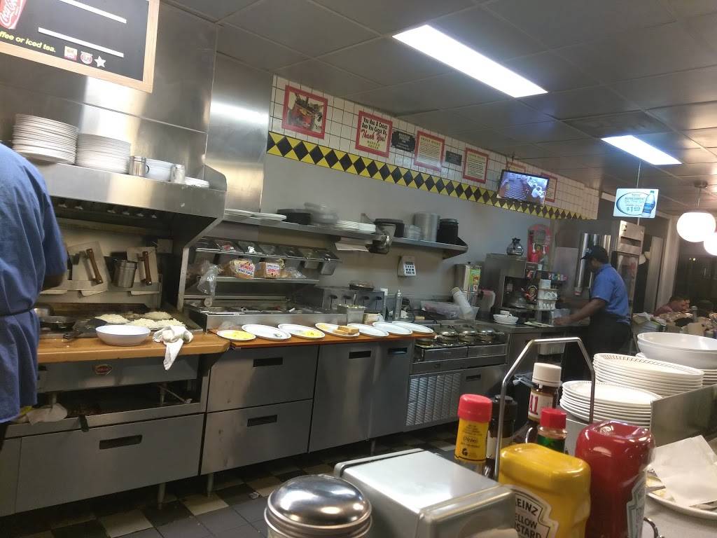 Waffle House | meal takeaway | 778 St Andrews Rd, Columbia, SC 29210, USA | 8037986482 OR +1 803-798-6482