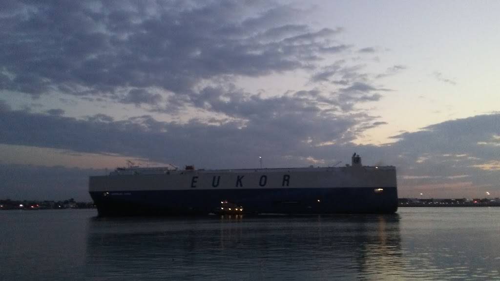 Boston Seafood | restaurant | 8 Fid Kennedy Ave, Boston, MA 02210, USA | 6174231777 OR +1 617-423-1777