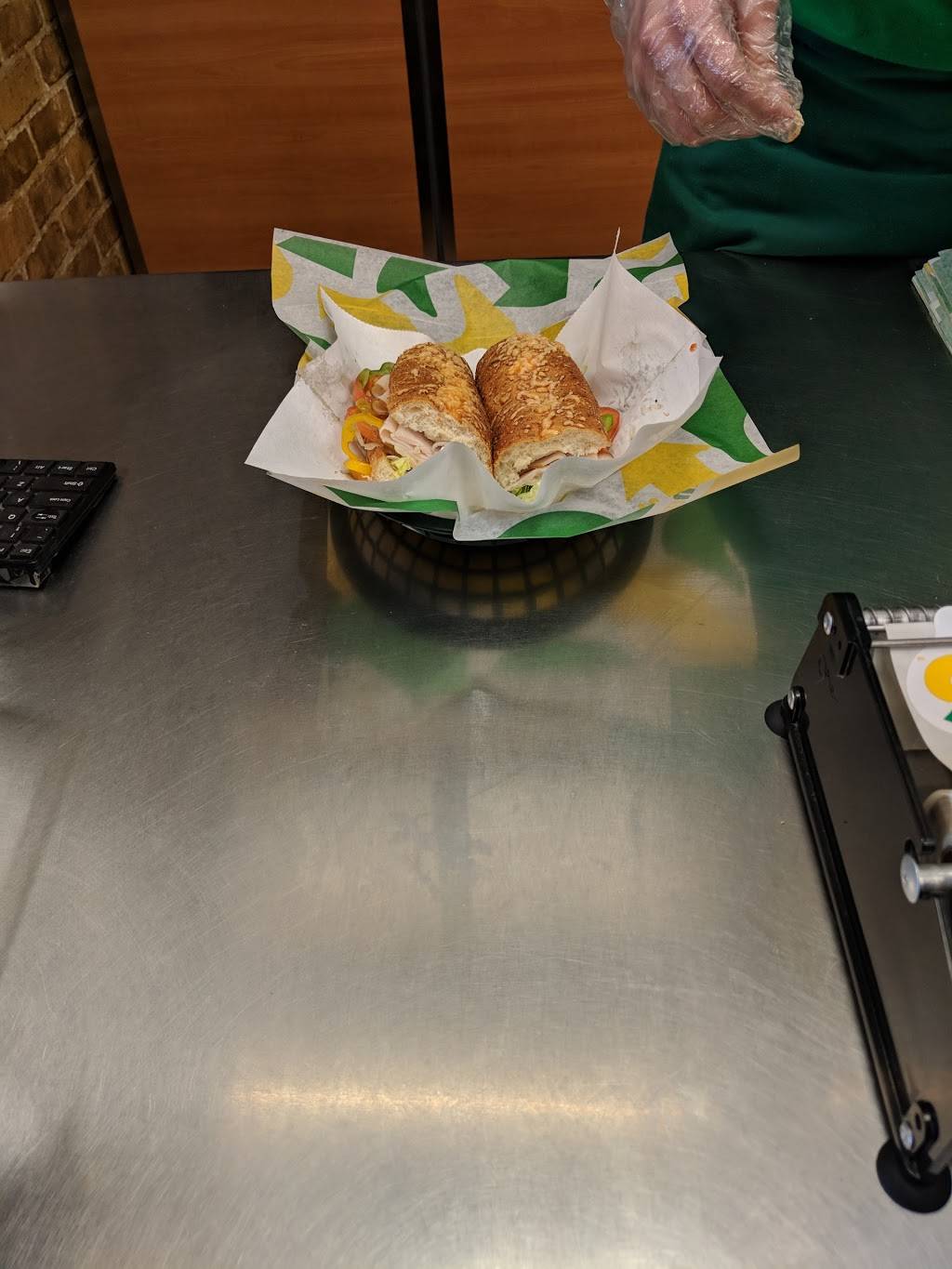 Subway | restaurant | 247 Centennial Pkwy N Unit # 16, Hamilton, ON L8E 2X3, Canada | 9055600335 OR +1 905-560-0335