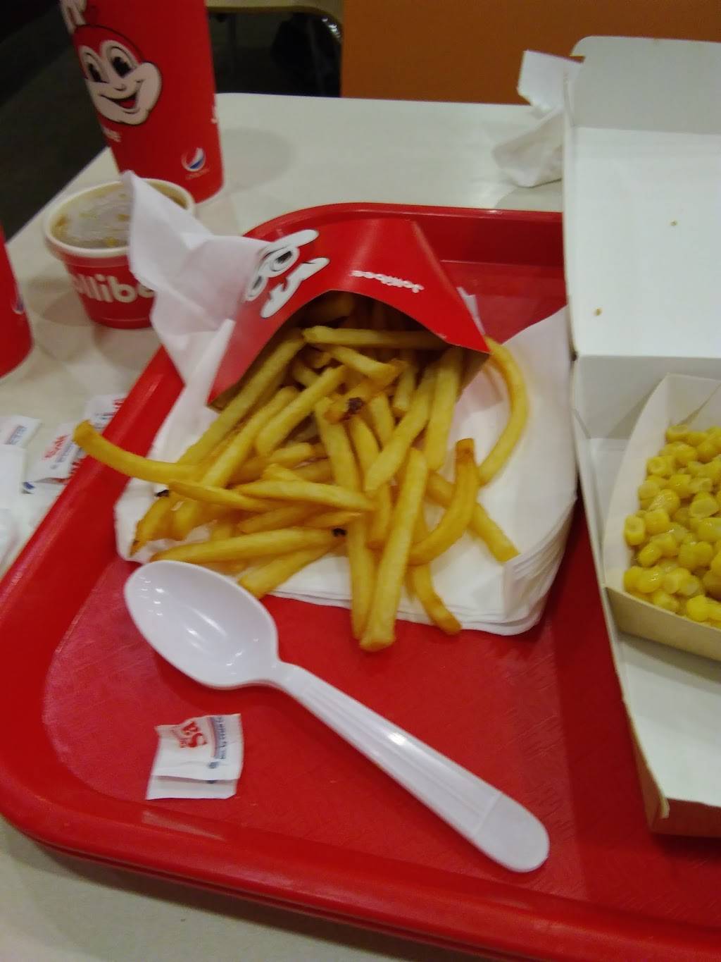 Jollibee | restaurant | 3821 Beverly Blvd, Los Angeles, CA 90004, USA | 3239068617 OR +1 323-906-8617