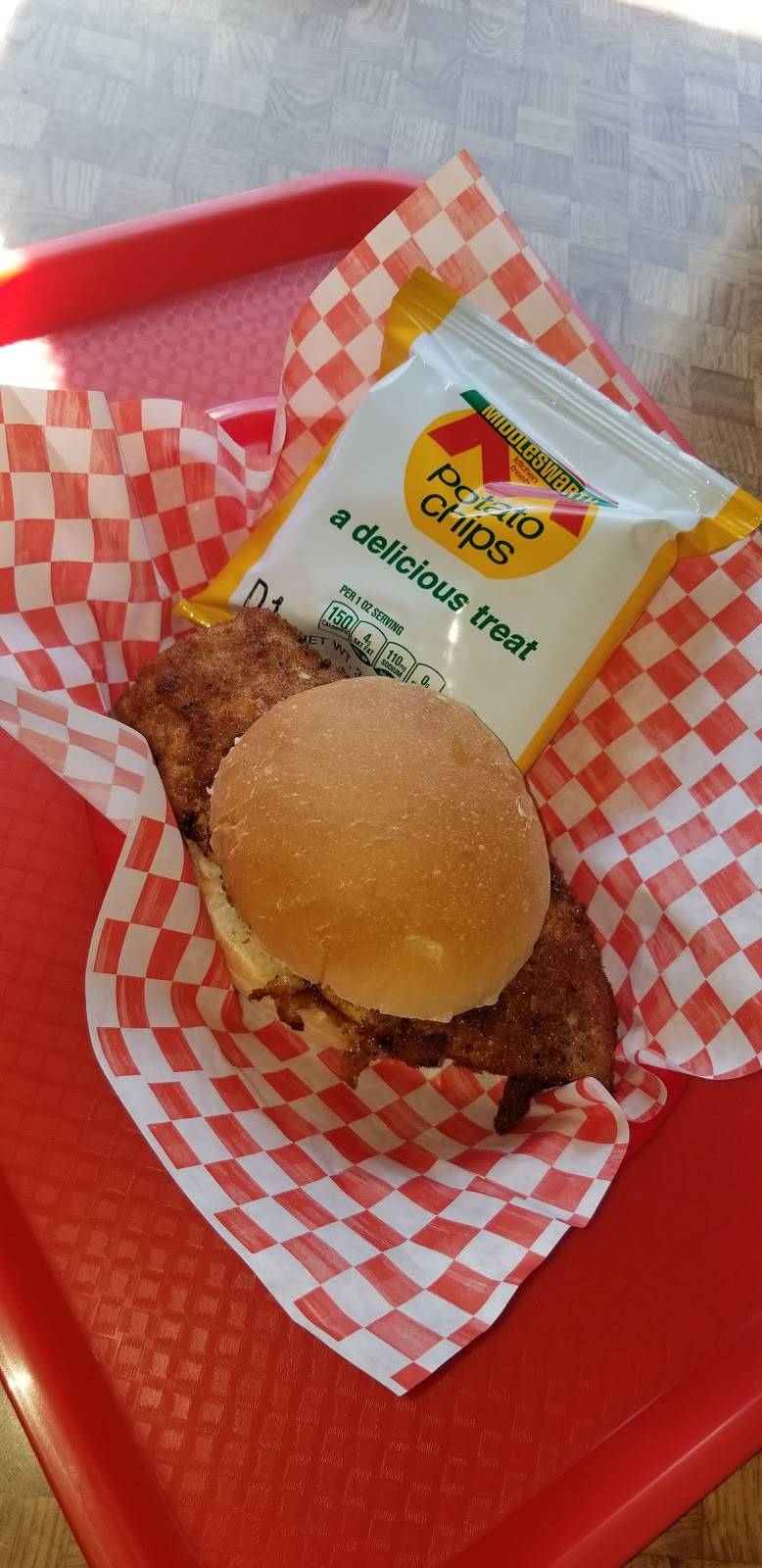 Twin Kiss Restaurant | restaurant | 2495 N Eagle Valley Rd, Howard, PA 16841, USA | 8143551322 OR +1 814-355-1322