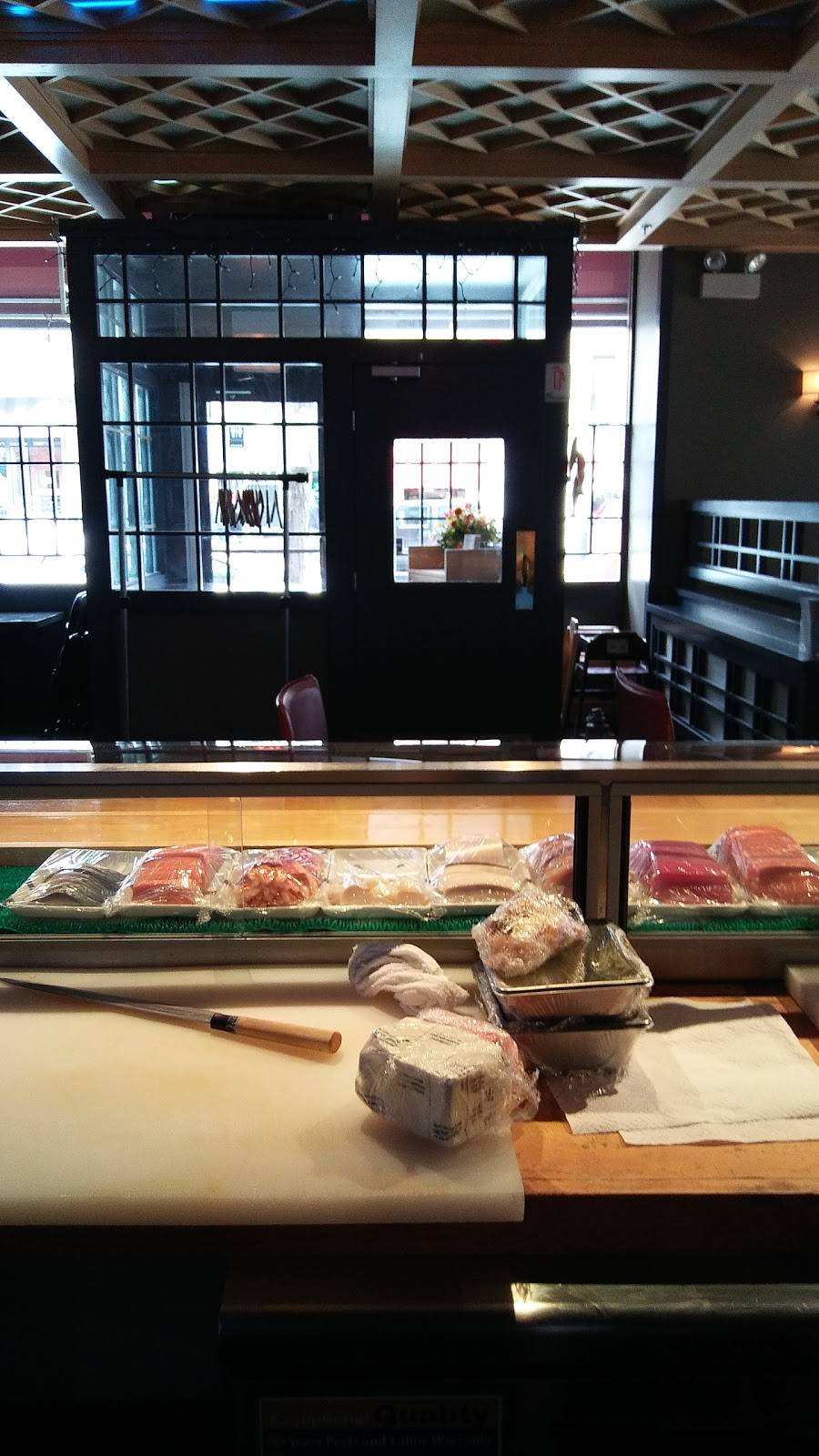 Cafe Sushi | restaurant | 1342 N Wells St, Chicago, IL 60610, USA | 3123370700 OR +1 312-337-0700