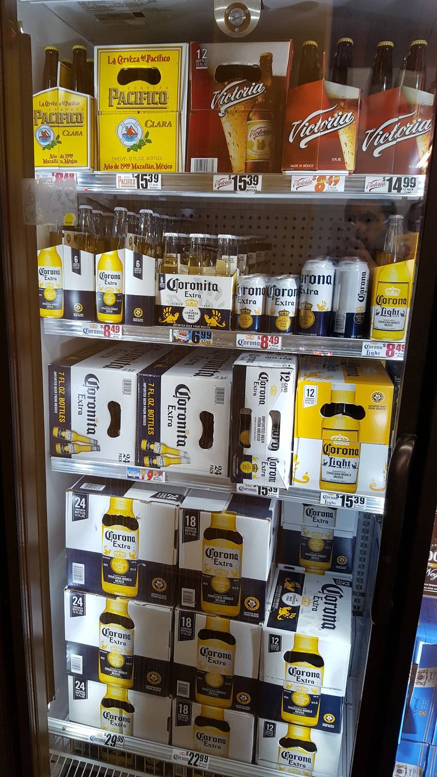 TEEPEE LIQUORS AND FOOD MART | meal takeaway | 1801 Martin Luther King Jr Dr, North Chicago, IL 60064, USA | 8476899892 OR +1 847-689-9892