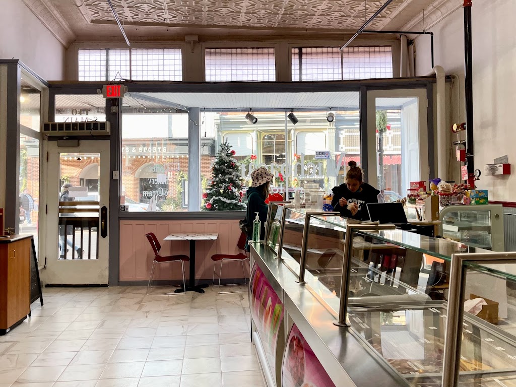 La Michoacana Irmanaju | restaurant | 110 S Main St, Galena, IL 61036, USA | 8154022284 OR +1 815-402-2284