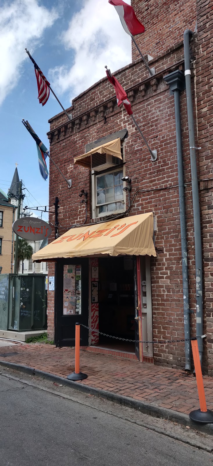 Zunzis | restaurant | 236 Drayton St, Savannah, GA 31401, USA | 9124439555 OR +1 912-443-9555