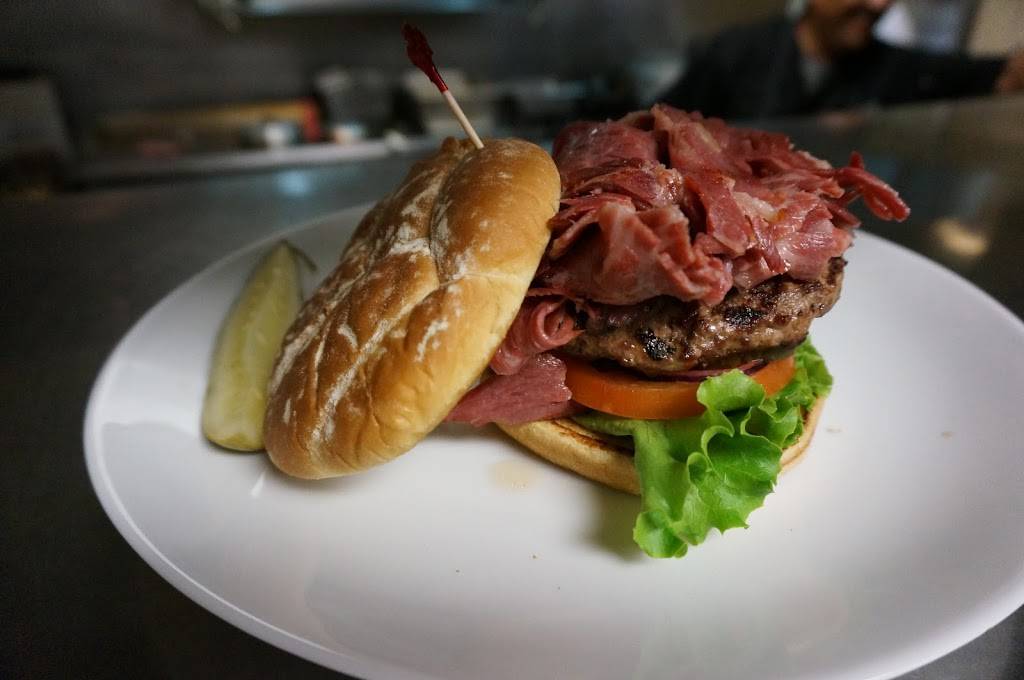 SJH Sports Bar & Grill | restaurant | 32120 San Juan Creek Rd, San Juan Capistrano, CA 92675, USA | 9492401919 OR +1 949-240-1919