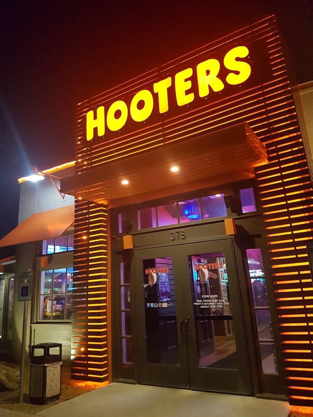 Hooters | restaurant | 291 Boston Turnpike, Shrewsbury, MA 01545, USA | 5087558700 OR +1 508-755-8700