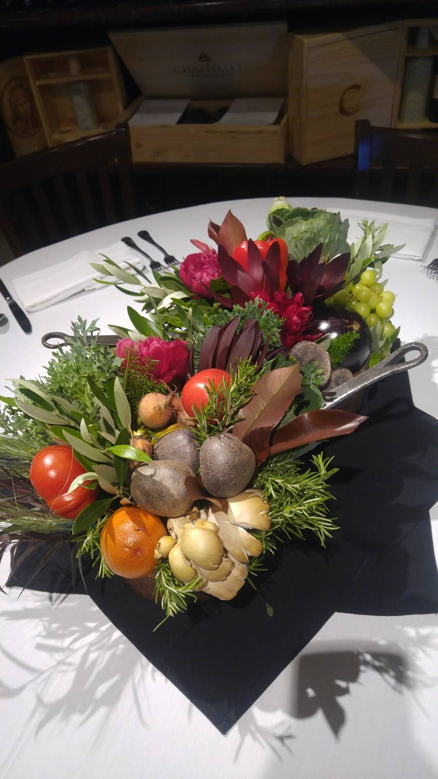 The Tavern | restaurant | 3209 E Camelback Rd, Phoenix, AZ 85018, USA | 6029557730 OR +1 602-955-7730