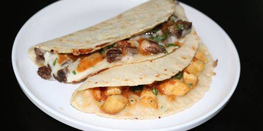 Mami Chelis | restaurant | 989 El Camino Real #2, Menlo Park, CA 94025, USA | 6505210636 OR +1 650-521-0636