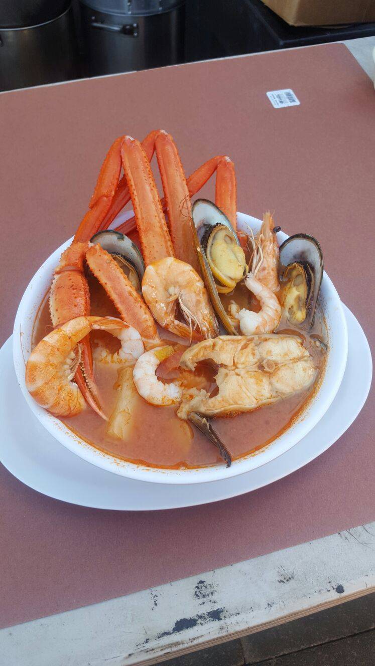 Mariscos Los Corales | restaurant | 2629 Westminster Ave, Santa Ana, CA 92706, USA | 7145546860 OR +1 714-554-6860