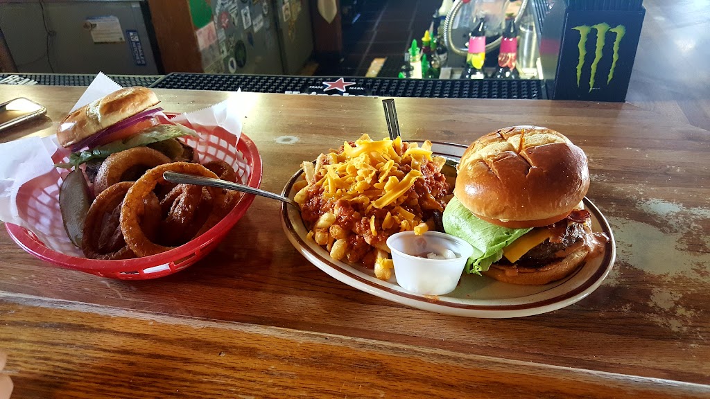 Rhinos Bar & Grille | restaurant | 226 Main St, Bridgeport, CA 93517, USA | 7609327345 OR +1 760-932-7345