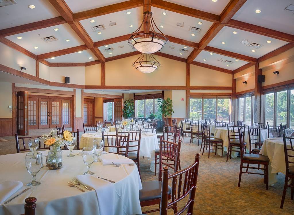 MacGregor Downs Country Club | restaurant | 430 St Andrews Ln, Cary, NC 27511, USA | 9194670146 OR +1 919-467-0146