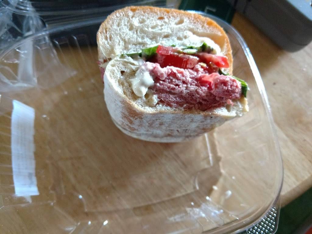 Black Sheep Mercantile | restaurant | 17 Airport Rd, Edgartown, MA 02539, USA | 5083387770 OR +1 508-338-7770