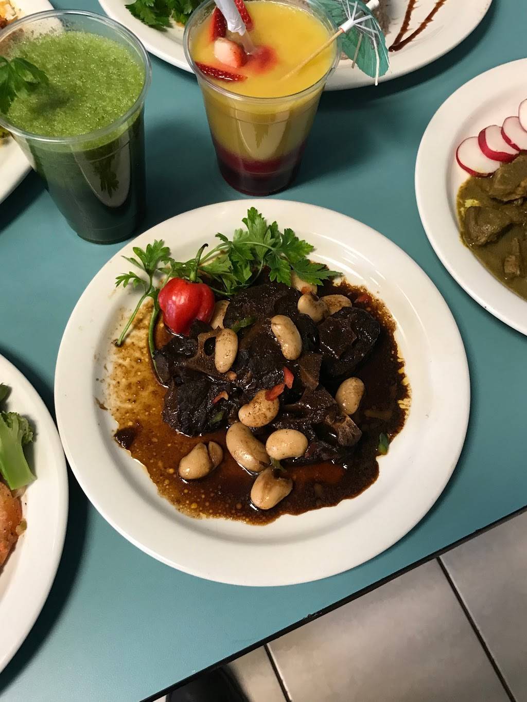 Downs River Restaurant | restaurant | 517 Stanley Ave, Brooklyn, NY 11207, USA | 7182724646 OR +1 718-272-4646