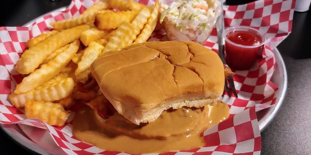 Iconic Burger | restaurant | 12 N McIntosh St, Elberton, GA 30635, USA | 7625330957 OR +1 762-533-0957