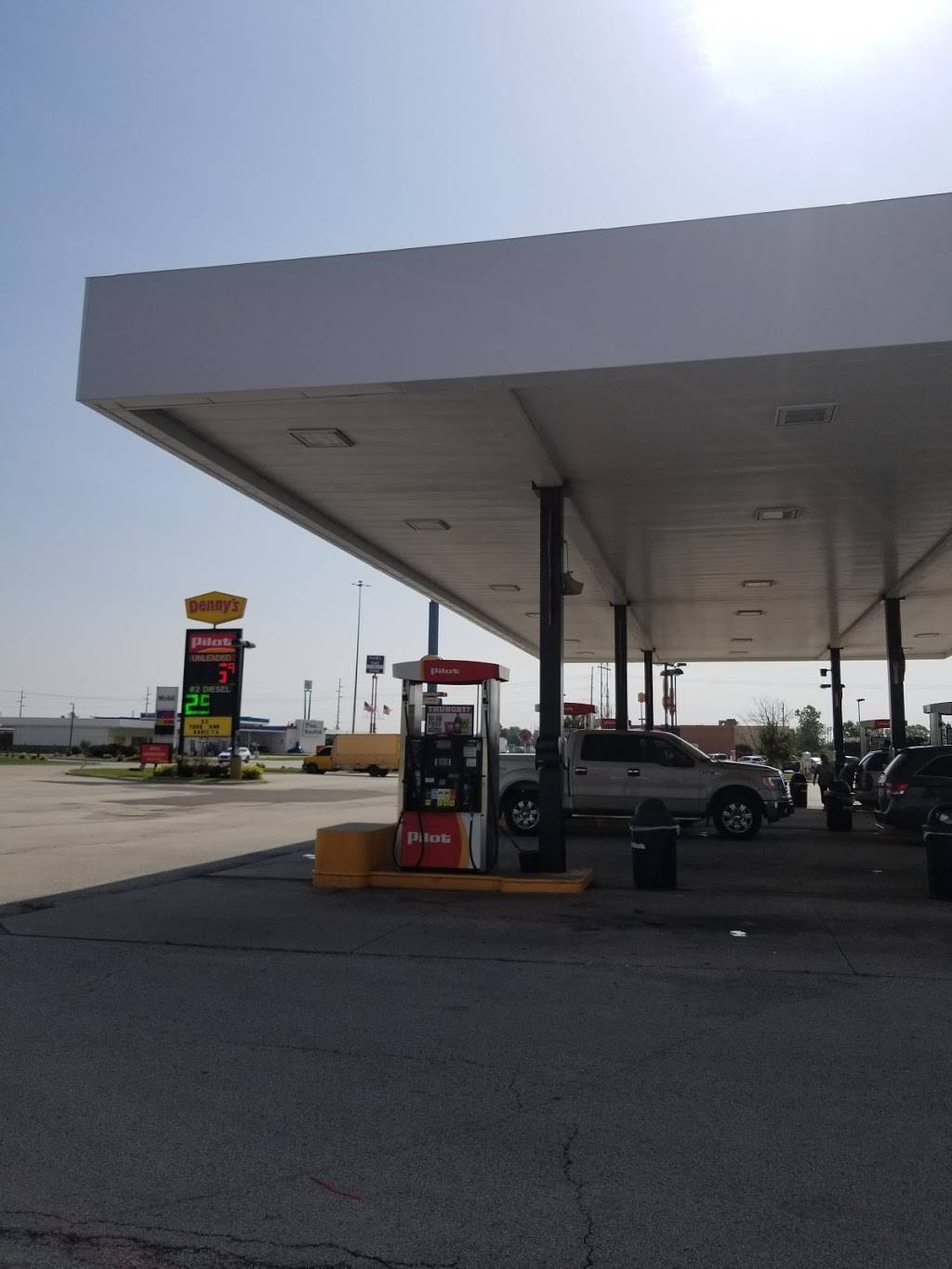 Pilot Travel Center | restaurant | 815 US-24 W, Gilman, IL 60938, USA | 8152654754 OR +1 815-265-4754