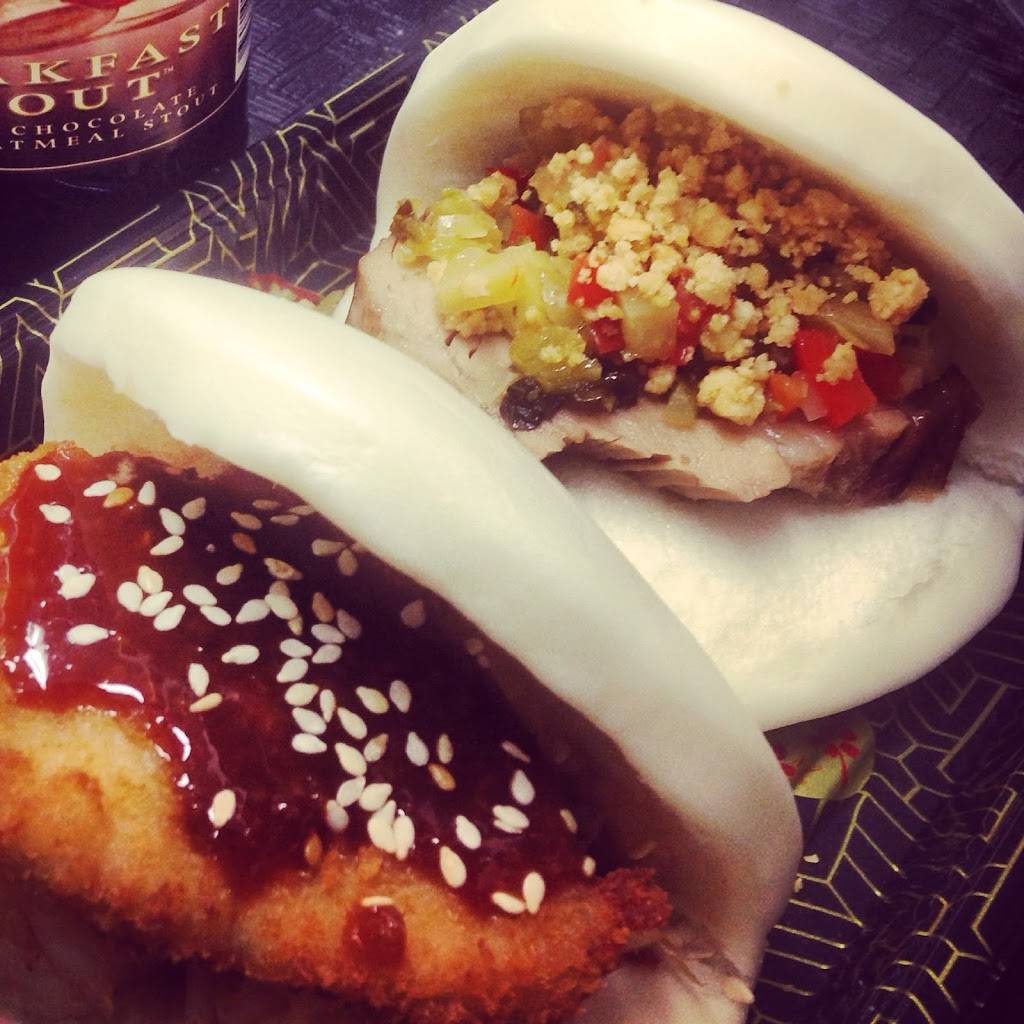 Yum Dum Truck | restaurant | 1924 W Division St, Chicago, IL 60622, USA | 8473761925 OR +1 847-376-1925