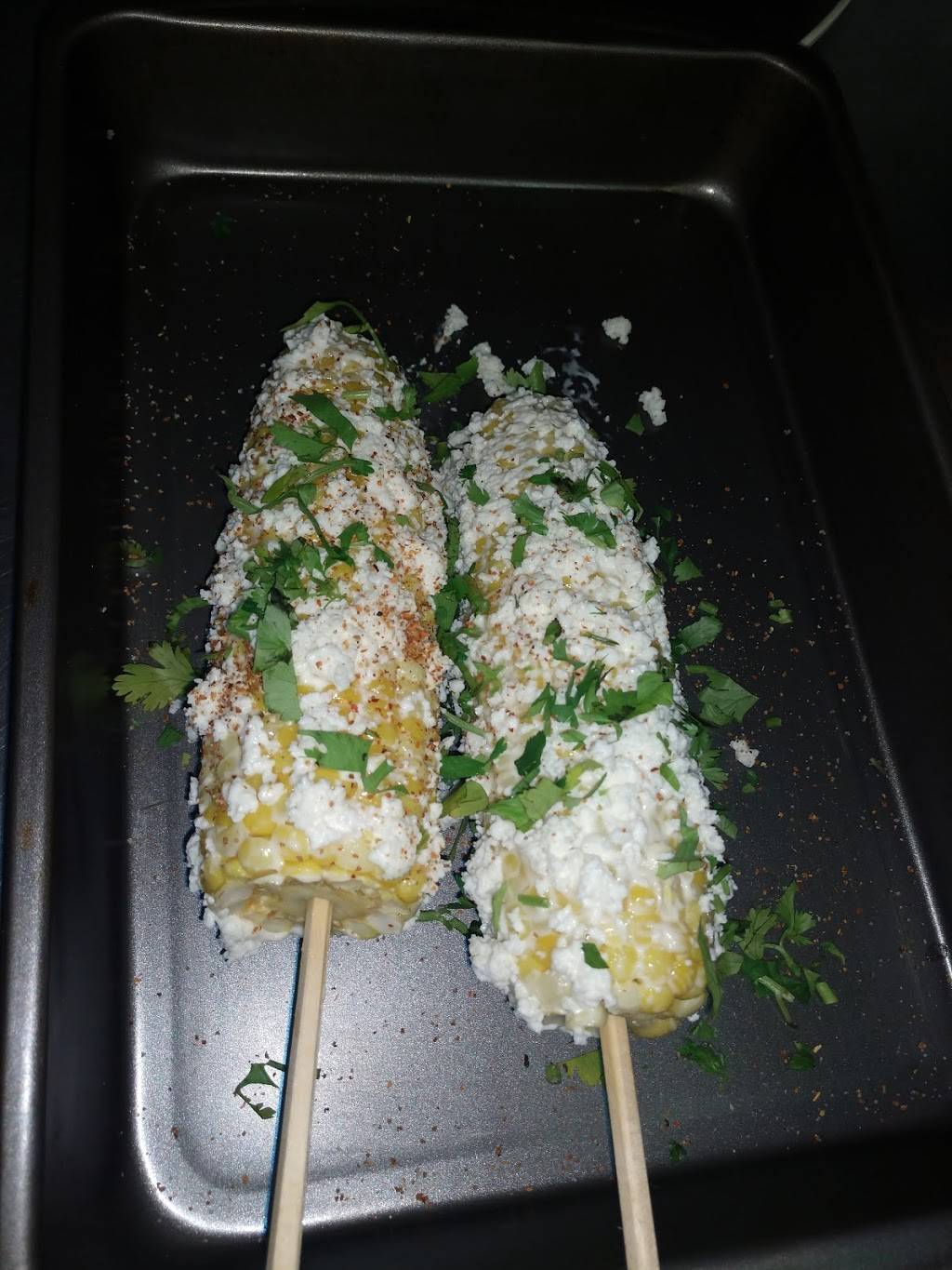 La Paloma | restaurant | 308 Red Boiling Springs Rd, Lafayette, TN 37083, USA | 6156662315 OR +1 615-666-2315