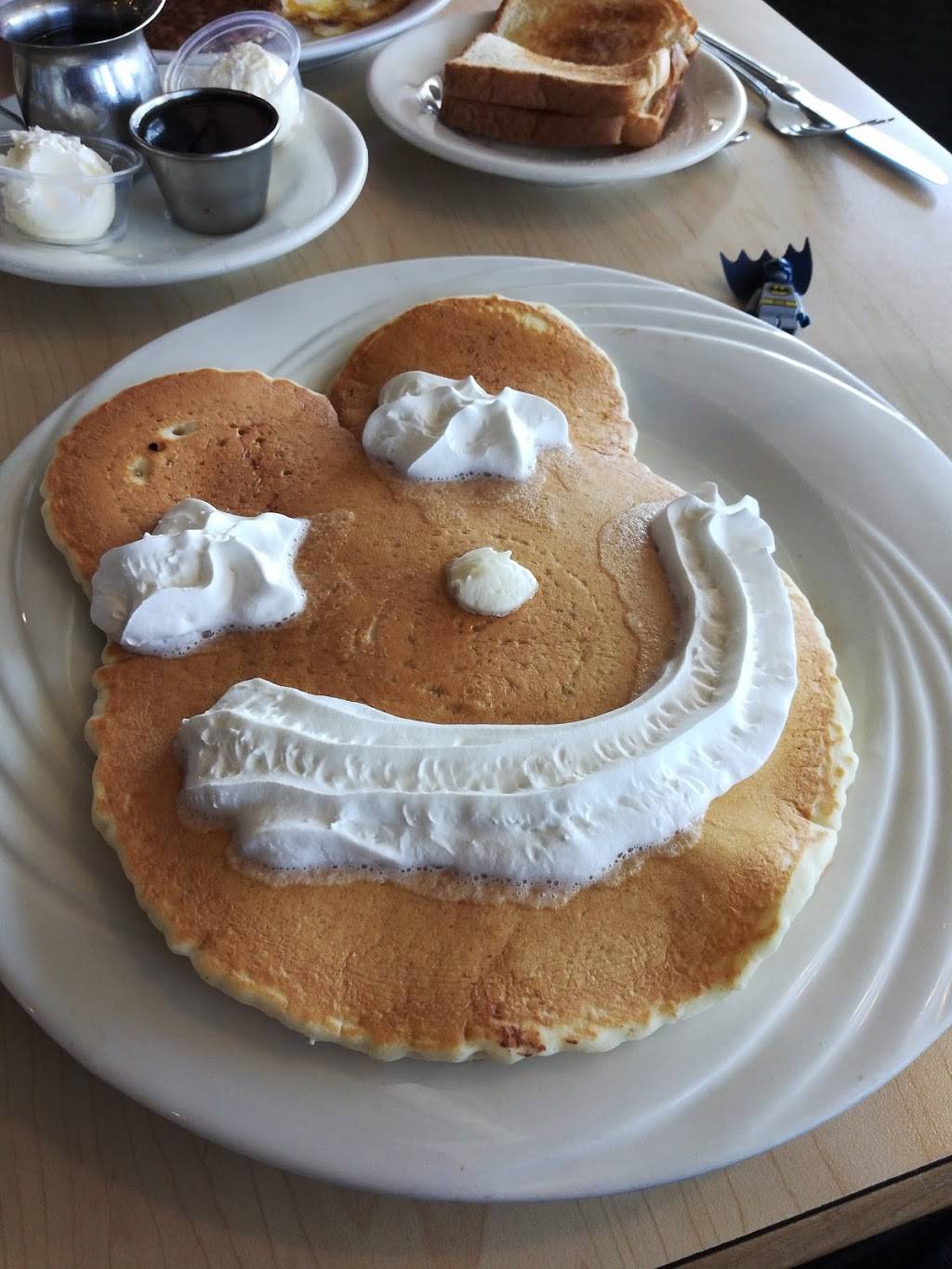 Dinos Family Restaurant | restaurant | 36930 Fremont Blvd, Fremont, CA 94536, USA | 5107926533 OR +1 510-792-6533