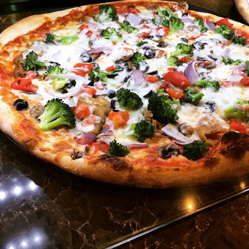 Ginos of Ronkonkoma | restaurant | 214 Portion Rd, Ronkonkoma, NY 11779, USA | 6315889874 OR +1 631-588-9874