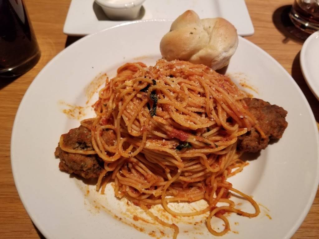 Demos Restaurant | restaurant | 130 Legends Dr, Lebanon, TN 37087, USA | 6154434600 OR +1 615-443-4600