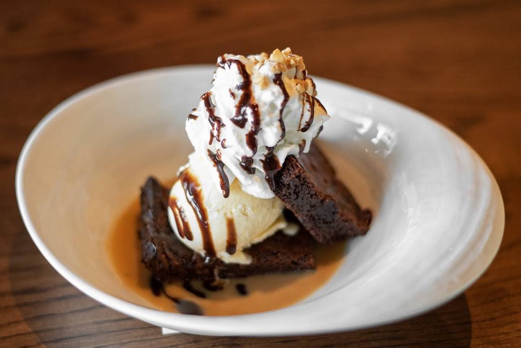 Iron Hill Brewery & Restaurant | restaurant | 3535 Peachtree Rd NE, Atlanta, GA 30326, USA | 4702256683 OR +1 470-225-6683