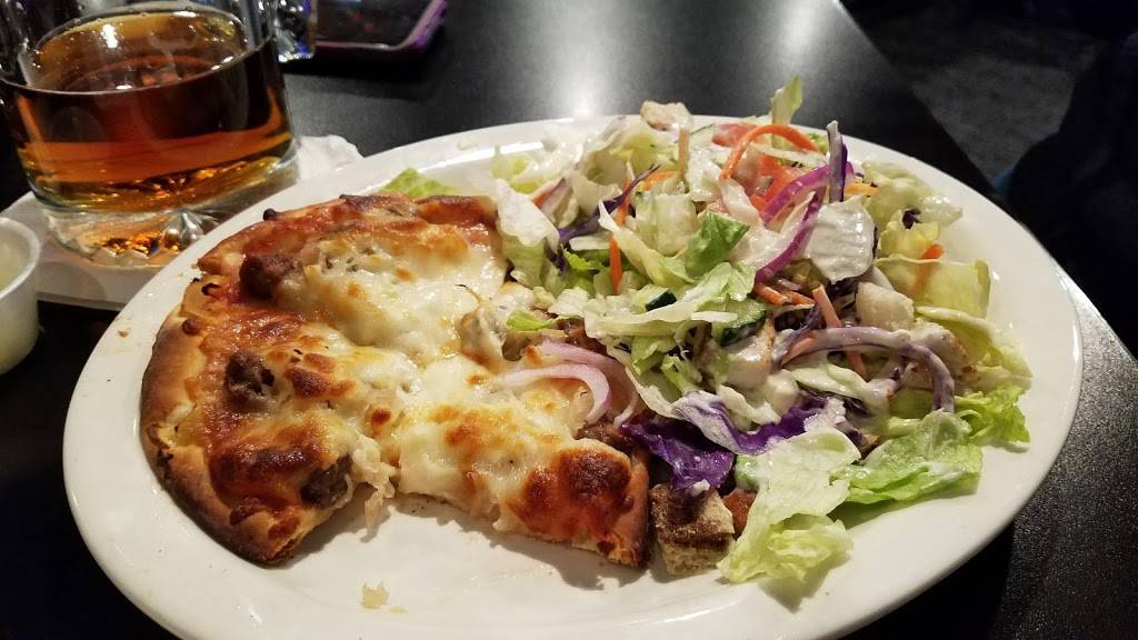 Kellys 19th Hole | restaurant | 8432 Noble Ave N, Brooklyn Park, MN 55443, USA | 7634246110 OR +1 763-424-6110